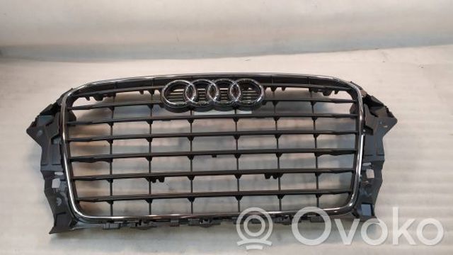 Решетка радиатора 8V5853651B VAG