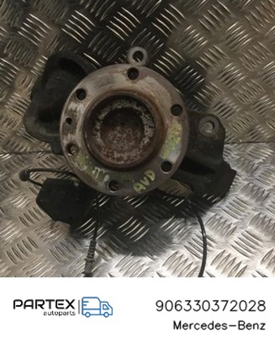 Цапфа поворотного кулака 906330372028 MERCEDES