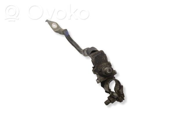 Клема автомобильного аккумулятора 9098206070 TOYOTA