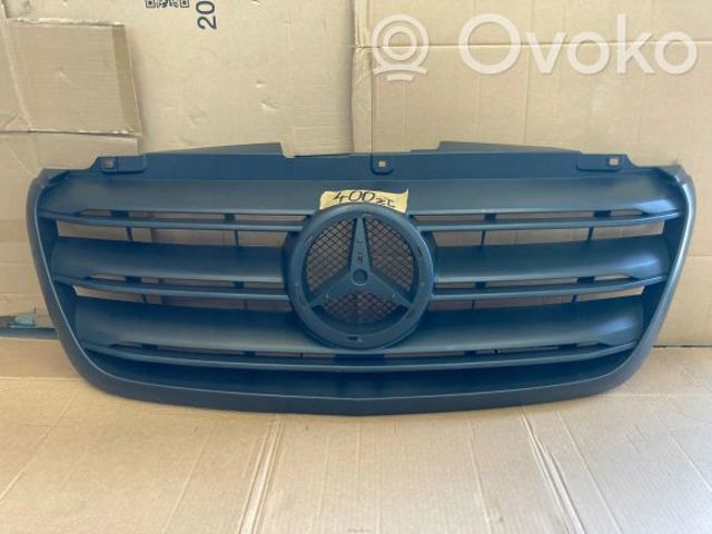 MERCEDES 9108852600 Решетка радиатора в наличии Житомир