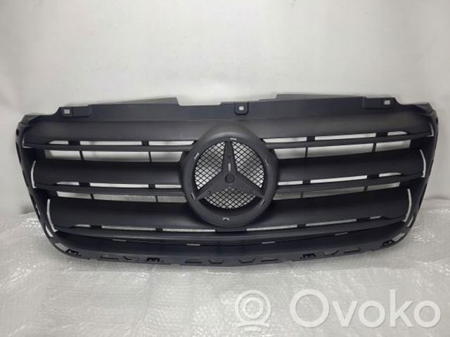 A9108852800 Решетка радиатора купить Каменское