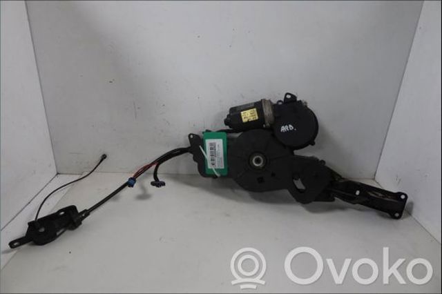 9138C3 PEUGEOT Электромотор доводчика сдвижной двери правой купить в Львов