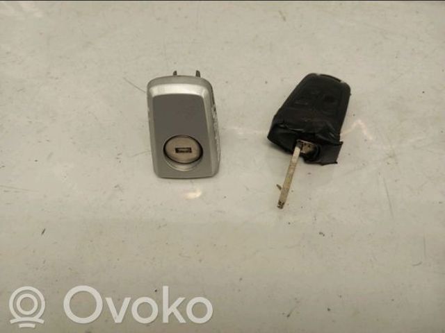 OPEL 93178538 Личинка замка двери передней в наличии Каменское