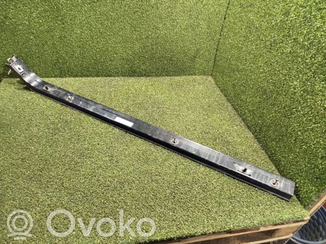 93867635 RENAULT Рельс направляющей сдвижной двери центральный правый купить в Кривой Рог