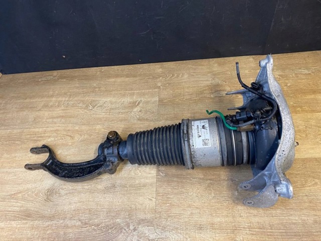 Амортизатор передней подвески 95B616039R PORSCHE