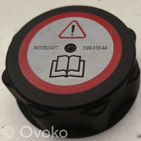 95BB8100AA Крышка (пробка) расширительного бачка купить Ужгород