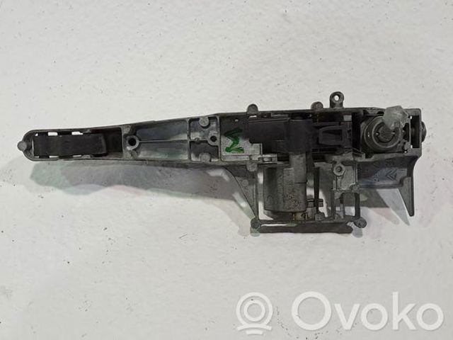 Ручка задней (распашной) двери, левая наружная 9681634788 PEUGEOT