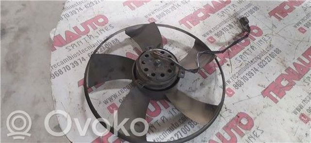 Диффузор радиатора охлаждения в сборе с крыльчаткой 96829535 GM