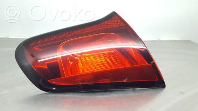 Фонарь задний левый, внутренний 9685225580 PEUGEOT