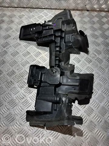 PEUGEOT 9852809280 Правый дефлектор радиатора в наличии Сумы
