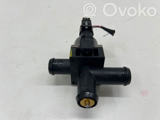 MERCEDES A0005062864 Регулирующий клапан охлаждающей жидкости в наличии Одесса