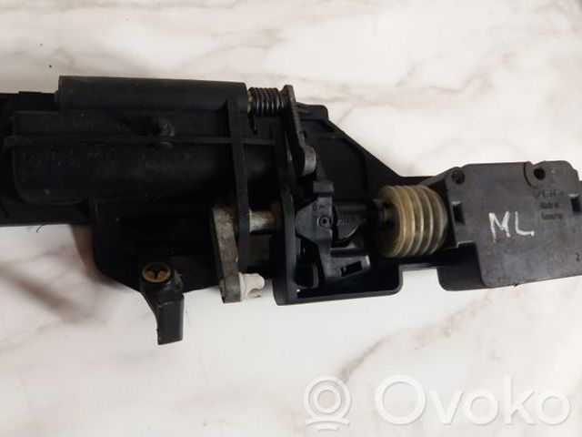 Ручка крышки багажника/3-й/(5-й) двери, наружная A1637400293 MERCEDES