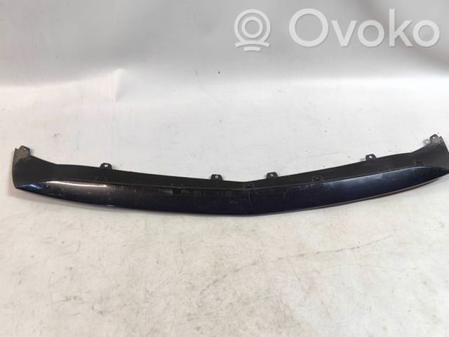 Накладка бампера переднего, центральная A1768852300 MERCEDES