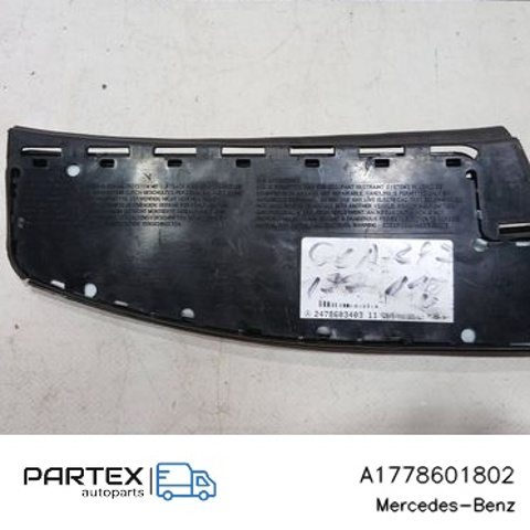 Подушка Айрбег спинки сидения правого A1778601802 MERCEDES