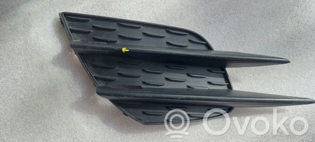 MERCEDES A1778858300 Заглушка (решетка) противотуманных фар бампера переднего левая в наличии Кривой Рог