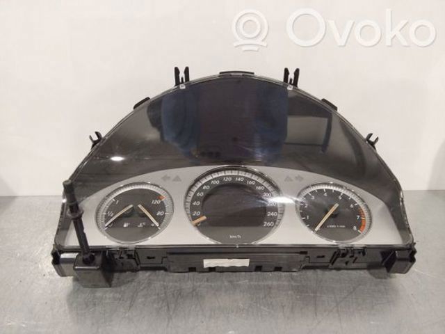 Щиток приборов A2045405348 MERCEDES