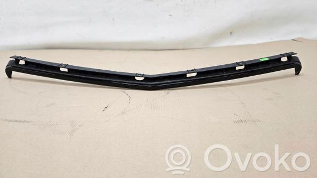 MERCEDES A2048800983 Решетка радиатора в наличии Черновцы