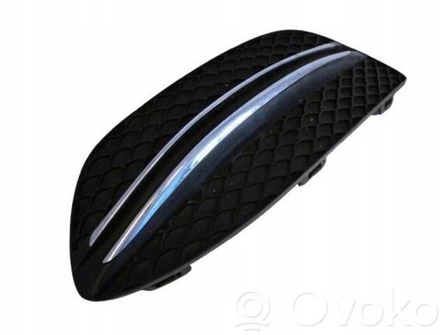 Заглушка противотуманок, левая A2058851123 MERCEDES