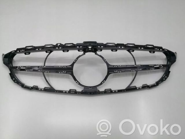 MERCEDES 2058881760 Решетка радиатора в наличии Николаев