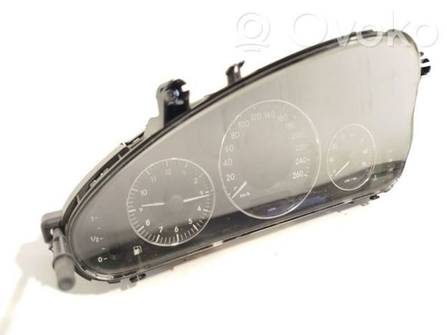 Щиток приборов A2115402447 MERCEDES