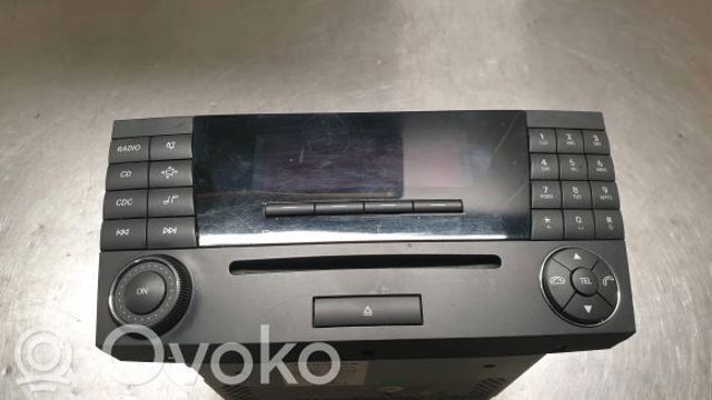 Магнитола (радио AM/FM) Мерседес-бенц Е