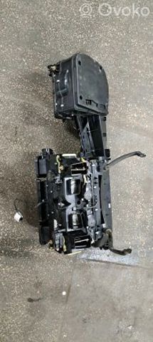 MERCEDES 2118300360 в наличии Каменское