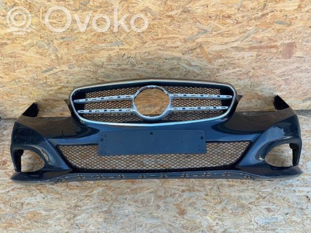 Кронштейн бампера переднего, правый A2128853865 MERCEDES