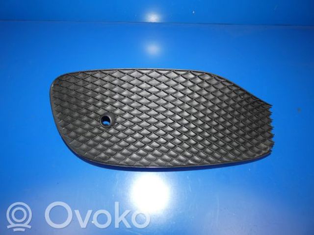MERCEDES A2138851500 Решетка бампера переднего левая в наличии Ирпень