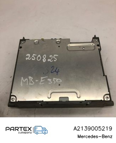 MERCEDES 2139005219 в наличии Киев