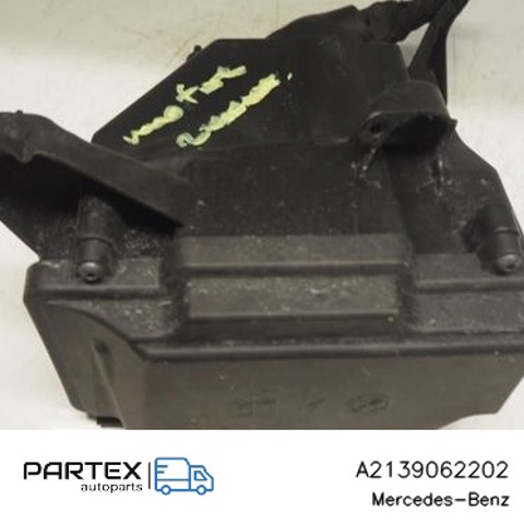 Блок предохранителей и реле A2139062202 MERCEDES