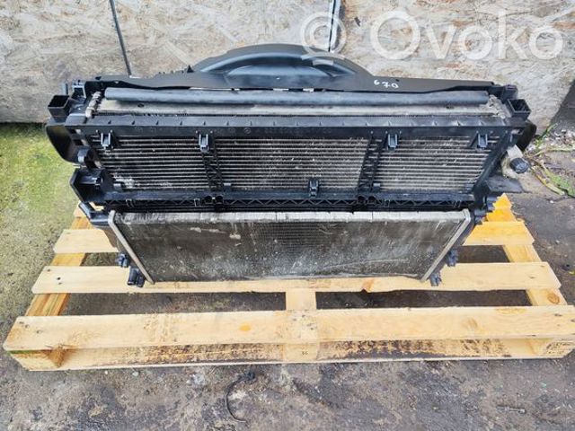 MERCEDES A2215010154 Радиатор кондиционера в наличии Ровно