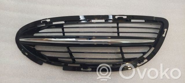 Окантовка противотуманки A2228850324 MERCEDES