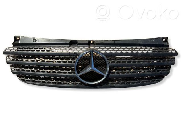 6398800083 MERCEDES Решетка радиатора купить в Черкассы