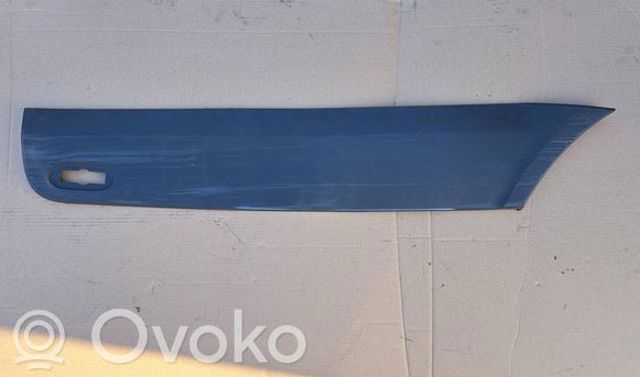 MERCEDES A9066902062 Накладка крыла заднего правого в наличии Украина