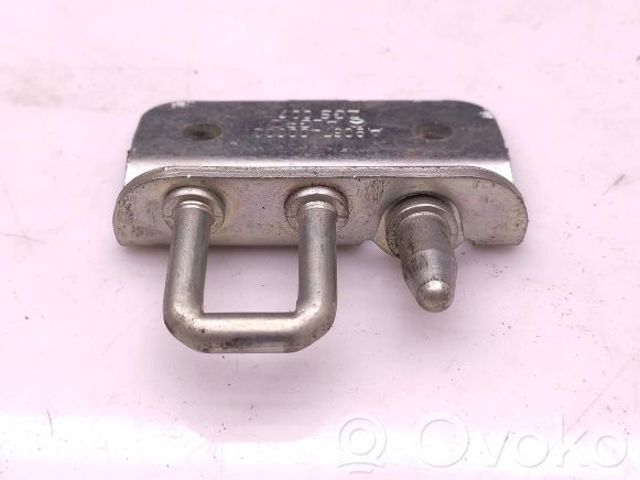 A9067400032 Петля-зацеп (ответная часть) замка двери задней распашной левый нижний купить Хмельницкий