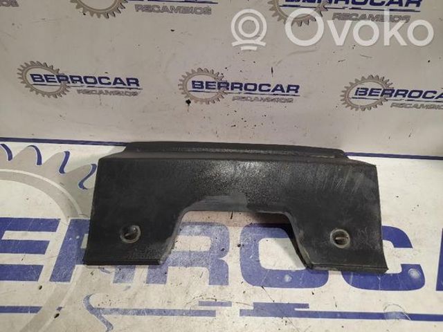 Заглушка бампера буксировочного крюка, задняя AH3217K802AA LAND ROVER