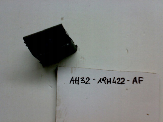 Камера заднего вида AH3219H422AF LAND ROVER