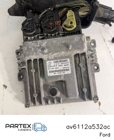 FORD AV6112A532AC Крышка блока реле в наличии Николаев