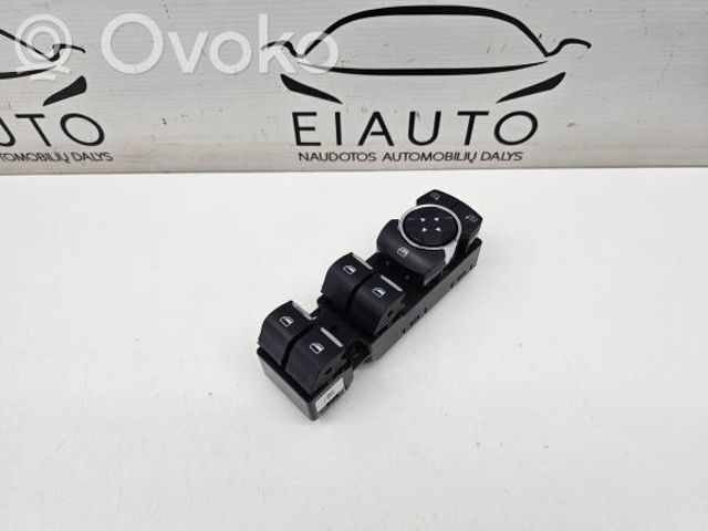 Кнопочный блок управления стеклоподъемником передний левый DG9T14540ABW FORD