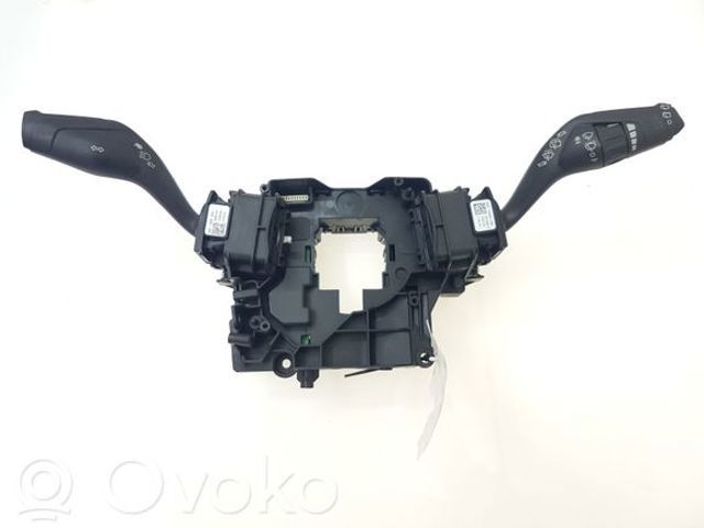 Подрулевой правый переключатель  DG9T17A553CDW FORD