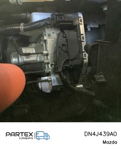 MAZDA DN4J439A0 в наличии Черкассы