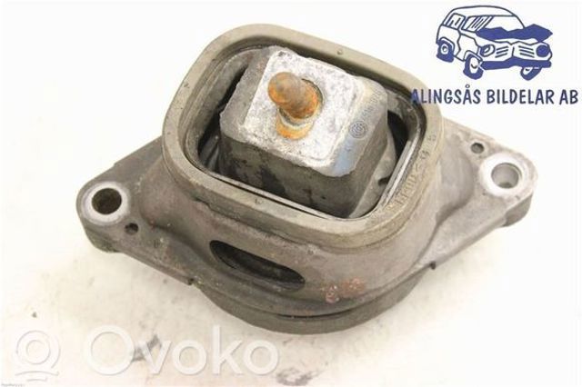 KKB000270 Подушка (опора) двигателя левая купить Ужгород