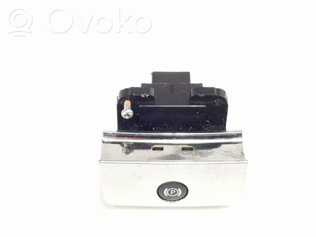 LAND ROVER LR015366 в наличии Харьков