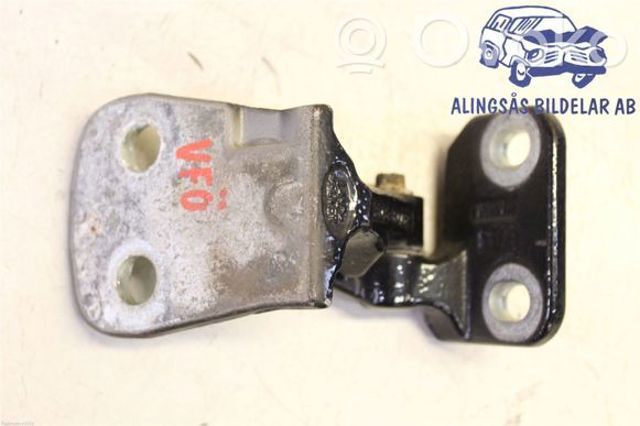 LAND ROVER LR030362 Петля двери передней левой в наличии Тернополь