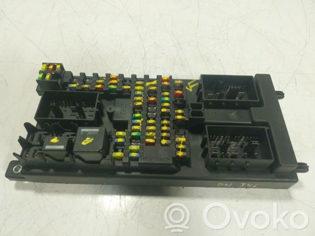 LR045149 LAND ROVER Блок предохранителей купить в Сумы