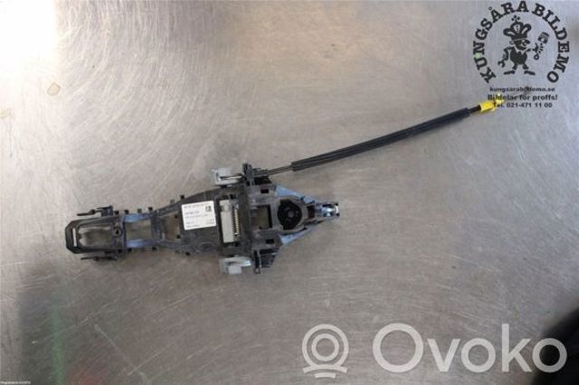 Держатель наружной ручки двери, передней левой LR108199 LAND ROVER