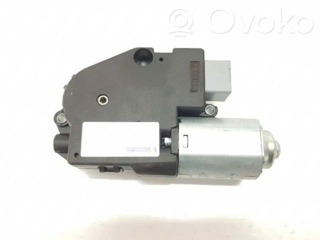 Мотор привода люка LR128434 LAND ROVER