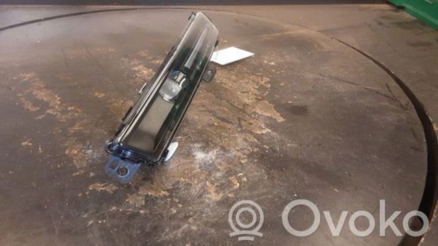 Противотуманка левая LR142093 LAND ROVER