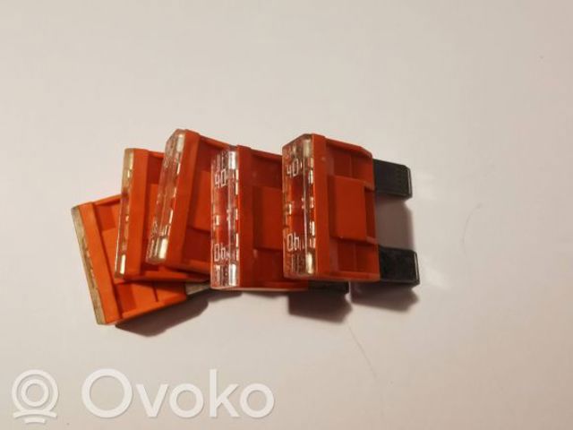 MERCEDES N000000004215 Предохранитель в наличии Полтава