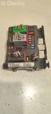 T118470002 PEUGEOT Блок предохранителей купить в Николаев
